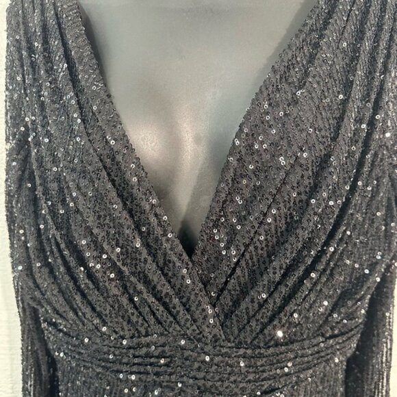Ieena For Mac Duggal Black Sequin Faux Wrap Gown Size 10 NWT - Picture 11 of 13